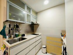 RV Suites (D10), Apartment #468425301